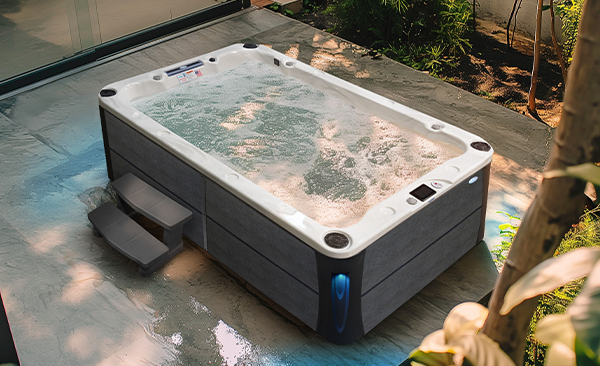 Deck Series Redmond hot tubs for sale